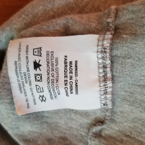 Nike SB Queen Card Foot District GrayT-Shirt, Men's Size M - Picture 7 of 7